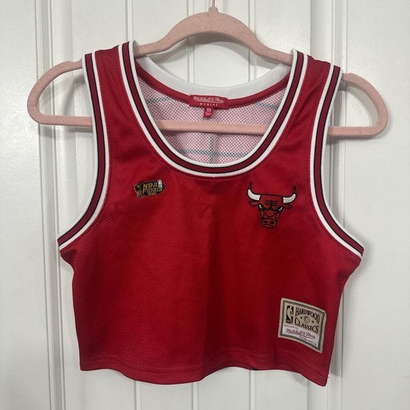 Mitchell & Ness Tops - Chicago Bulls Mitchell & Ness red cropped mesh jersey tank. XS